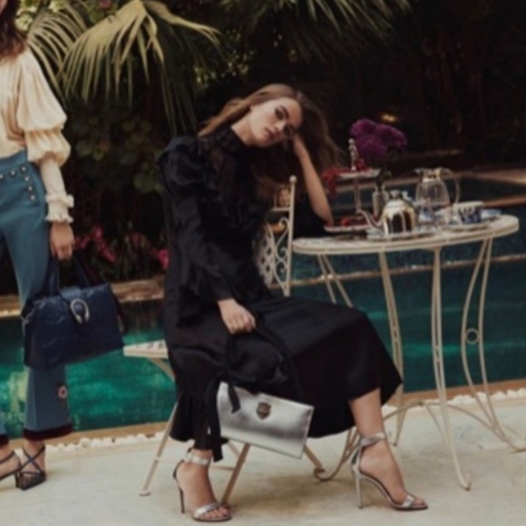 GUCCI Metallic Clutch - Picture 2 of 16